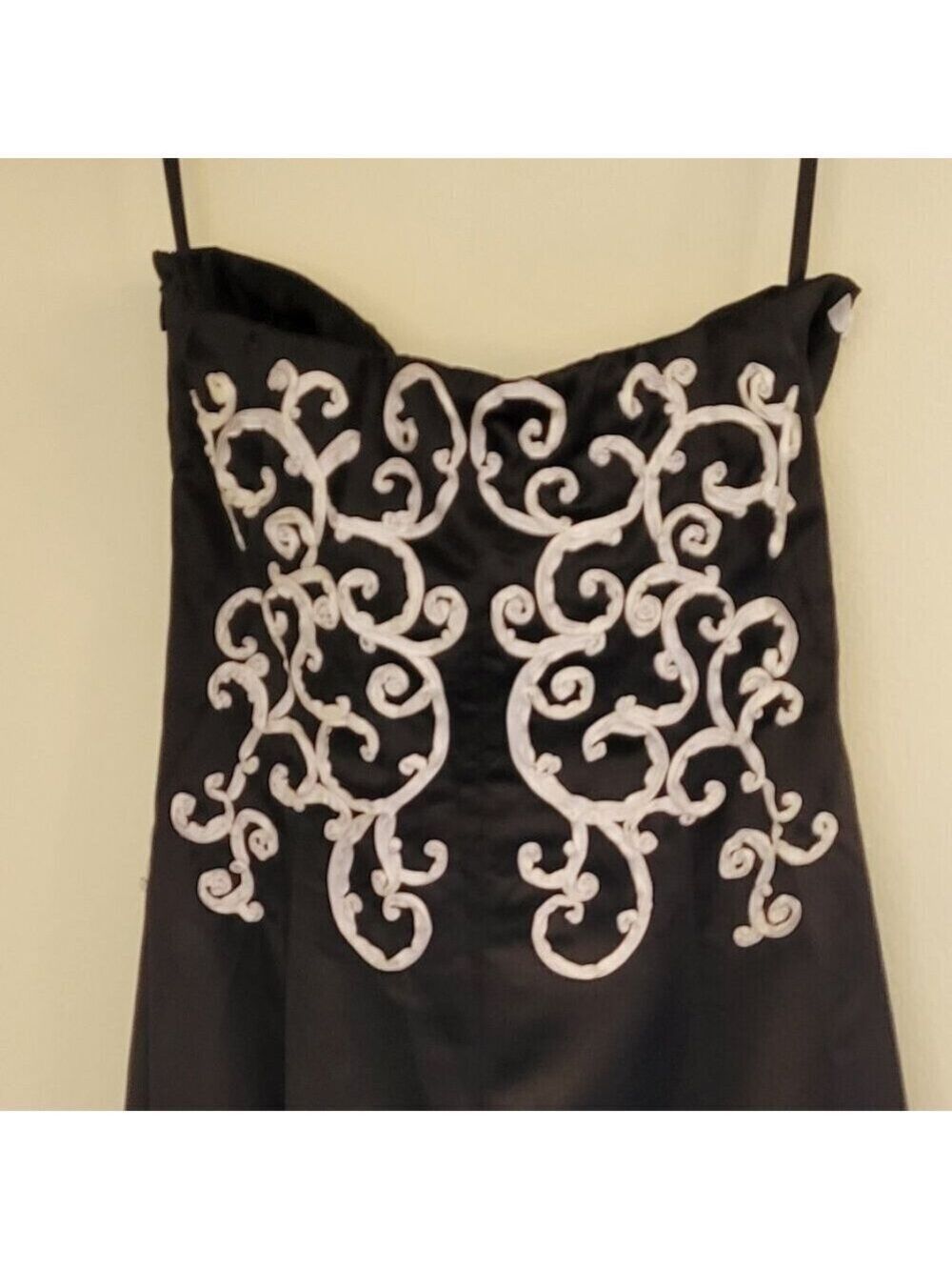 White House Black Market Black Strapless Dress Ribbon Detail Women's Size 0 - Picture 7 of 10